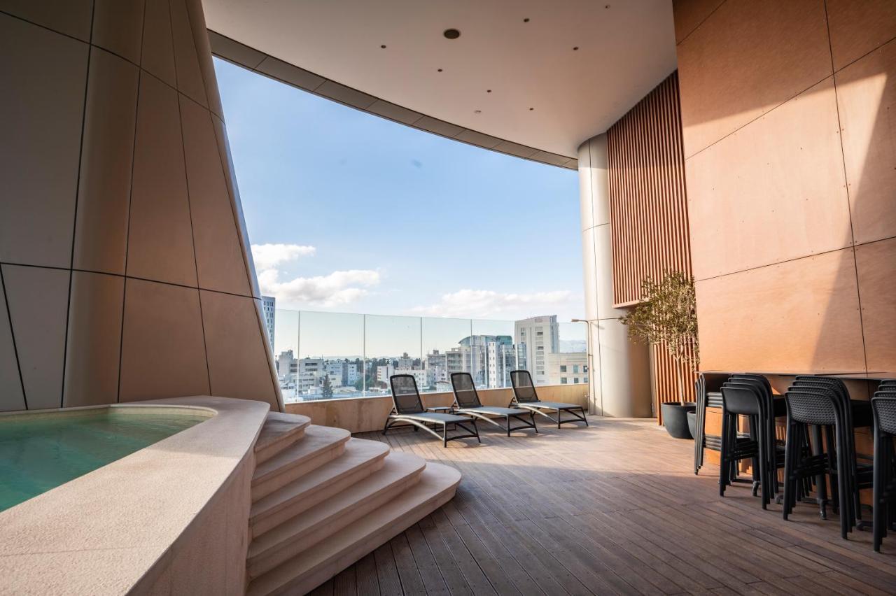 360 Nicosia - 1 Bedroom Luxurious Residence Exterior photo
